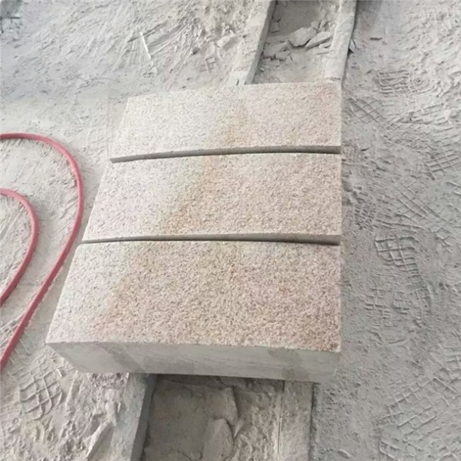 G682 granite curved kerb